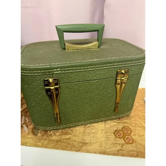 VTG Towncraft Hardshell Train/Travel Makeup Case (NO KEY) 13"X8" - Picture 3 of 16